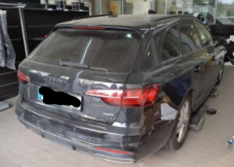 Gebraucht Audi A4 Competition 204 PS (150 kW) 2022 Mythosschwarz metallic Kombi