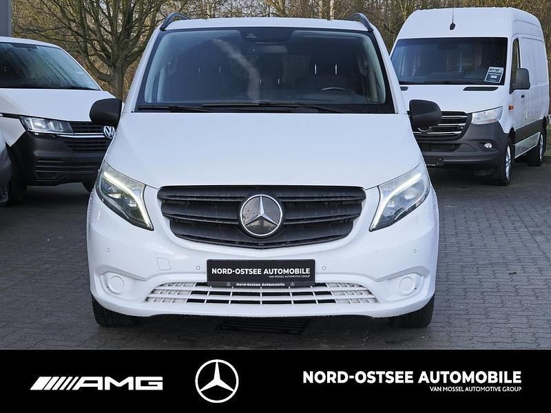 Gebraucht Mercedes Vito 237 PS (174 kW) 2021 Bergkristallweiß metallic Van