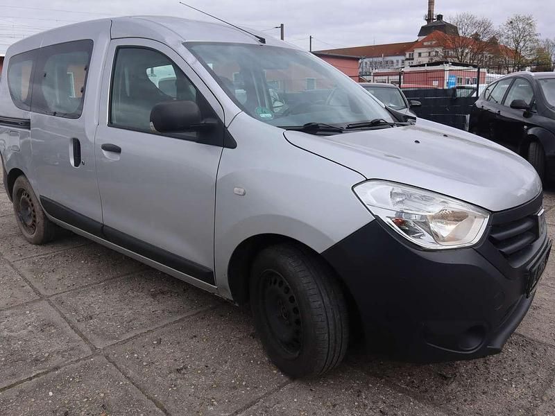 Gebraucht Dacia Dokker Ambiance 116 PS (85 kW) 2014 Platingrau Van / Kleinbus