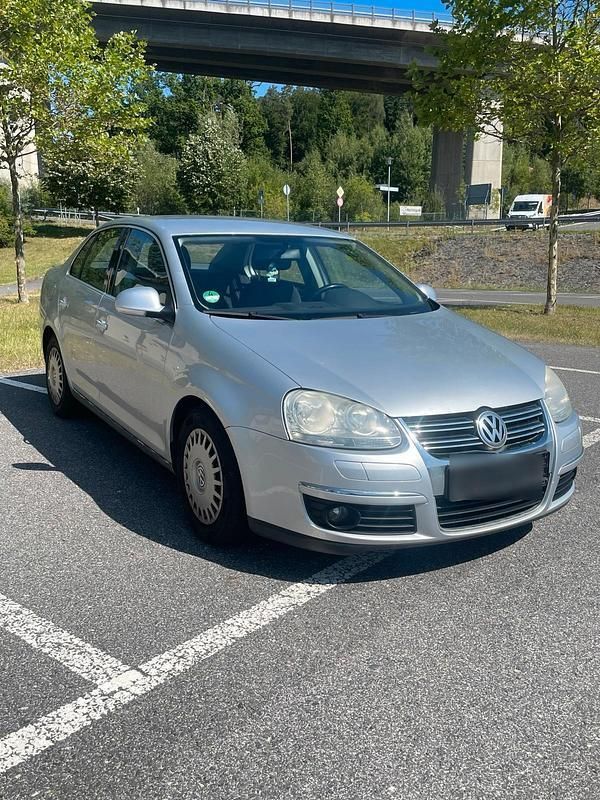 Silber Gebraucht 2006 VW Jetta Limousine | 1.800 € (Guter Preis) - Bild 1/4