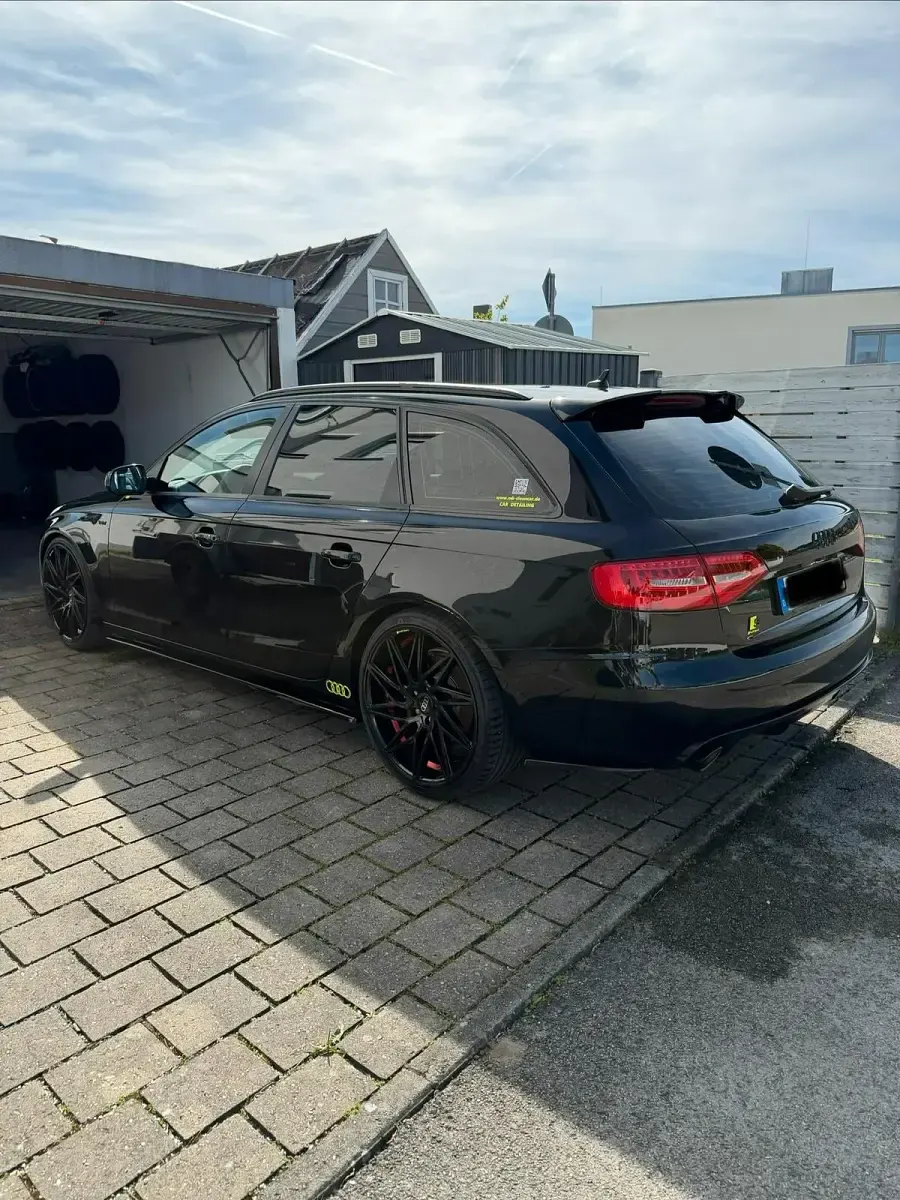 Gebraucht Audi A4 Design 190 PS (139 kW) 2011 Schwarz Kombi