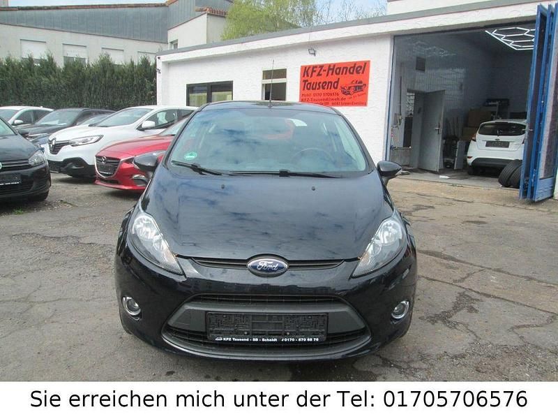 Gebraucht Ford Fiesta Champions Edition 82 PS (60 kW) 2012 Schwarz Kleinwagen