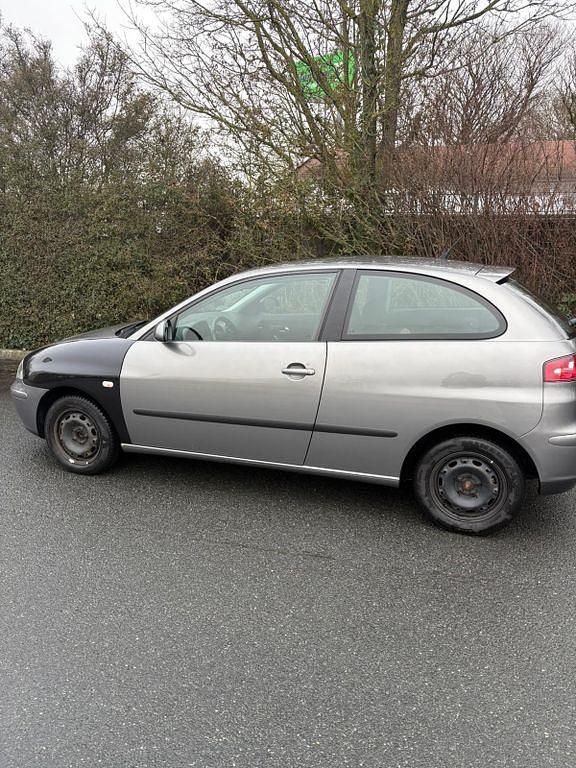 Gebraucht Seat Ibiza Sport 101 PS (74 kW) 2004 Grau Limousine