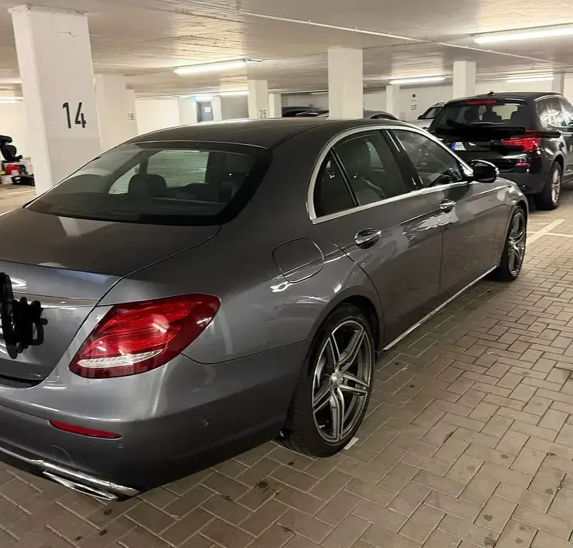 Gebraucht Mercedes 220 Avantgarde 194 PS (142 kW) 2016 Grau Limousine