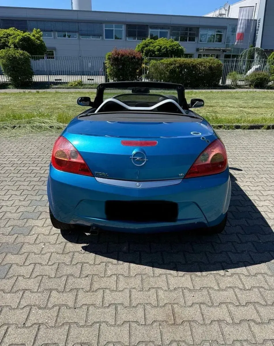 Gebraucht Opel Tigra 125 PS (91 kW) 2006 Blau Cabrio