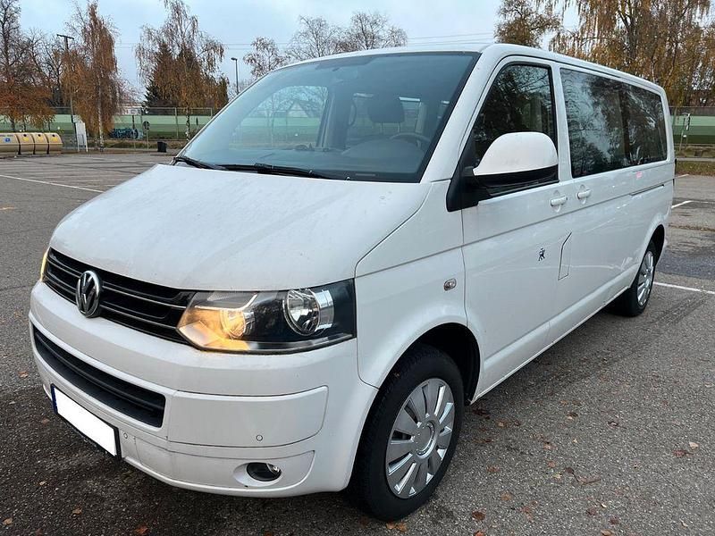 Gebraucht VW Caravelle 179 PS (131 kW) 2013 Weiß Van / Kleinbus
