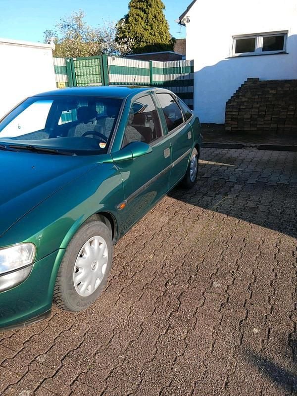 Gebraucht Opel Vectra 101 PS (74 kW) 2007 Grün Limousine