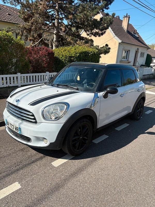 Second-hand Mini Countryman 2011 Galben SUV