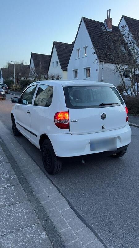 Gebraucht VW Fox Basis 55 PS (40 kW) 2005 Weiß Kleinwagen