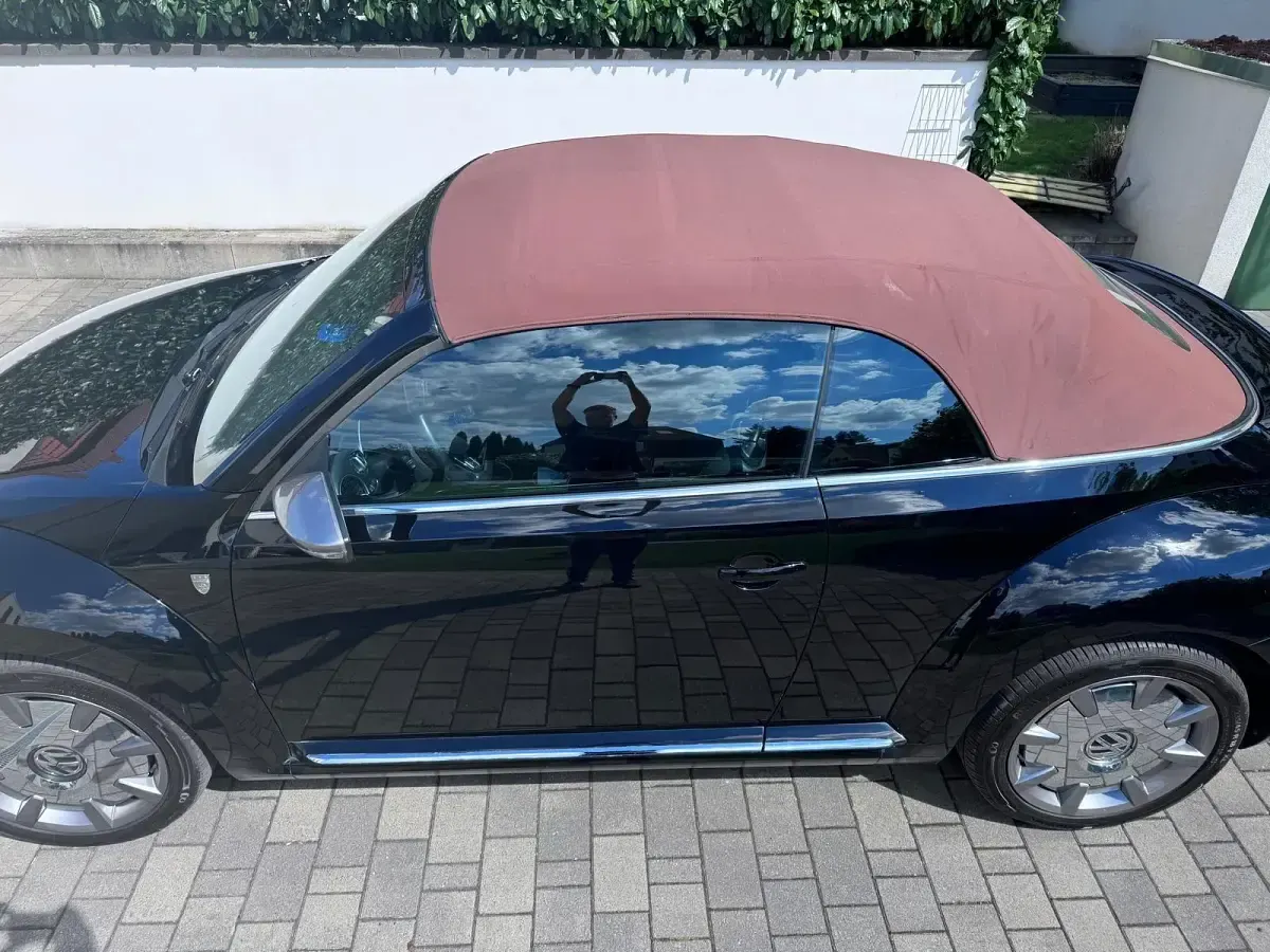 Używany VW Beetle Karmann 105 KM (77 kW) 2016 Czarny Hatchback