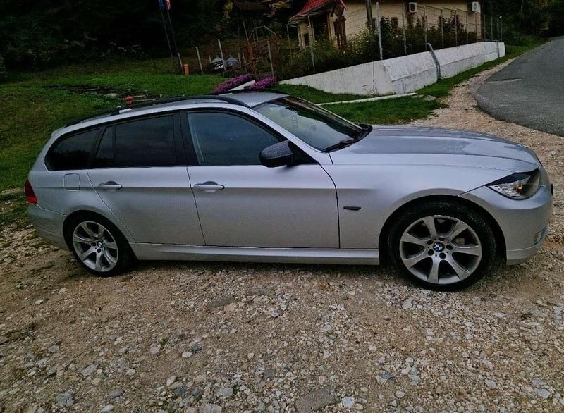 Gebraucht BMW 318 143 PS (105 kW) 2009 Kombi