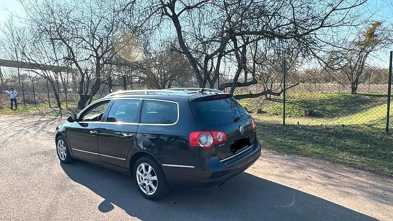 Gebraucht VW Passat 140 PS (102 kW) 2008 Schwarz Kombi