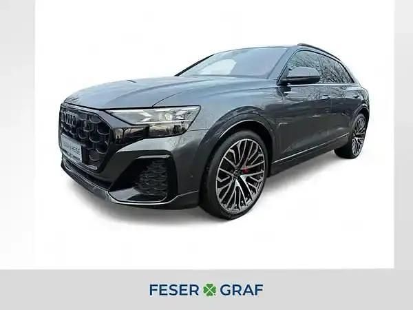 Daytonagrau perleffekt Neu 2025 Audi Q8 Ambiente SUV | 131.160 € - Bild 1/4