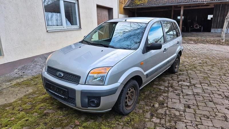 Gebraucht Ford Fusion 80 PS (58 kW) 2007 Silber Kleinwagen