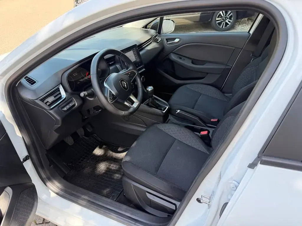 Gebraucht Renault Clio V Equilibre 67 PS (49 kW) 2022 Weiß Limousine