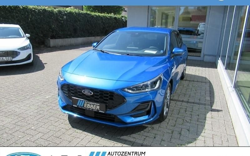 Blau Gebraucht 2024 Ford Focus ST-Line X Limousine | 24.479 € (Guter Preis) - Bild 1/4