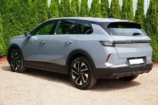 Neu Opel Grandland X 145 PS (106 kW) 2026 Schwarz SUV