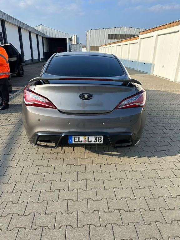 Second-hand Hyundai Genesis 347 CP (255 kW) 2013 Gri Coupe