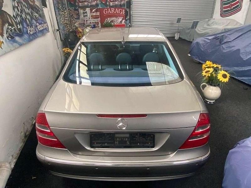 Gebraucht Mercedes E500 306 PS (225 kW) 2004 Cubanitsilber  metallic Limousine