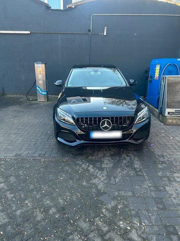 Gebraucht Mercedes 220 170 PS (125 kW) 2015 Schwarz Limousine