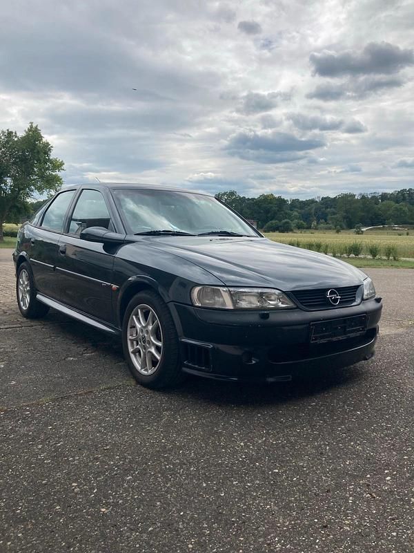 Gebraucht 1997 Opel Vectra Limousine | 4.700 € (Teuer) - Bild 1/4