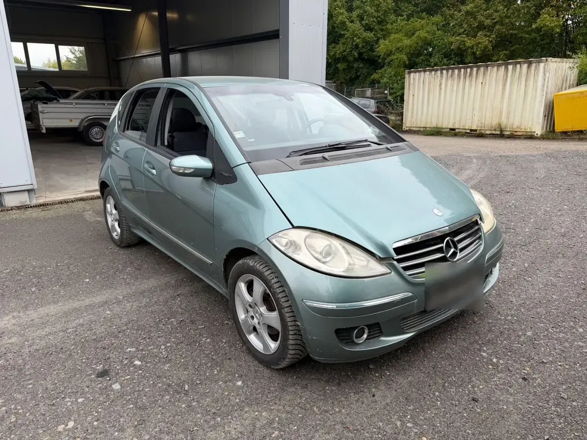 Gebraucht Mercedes A170 Avantgarde 116 PS (85 kW) 2006 Grün Van / Kleinbus