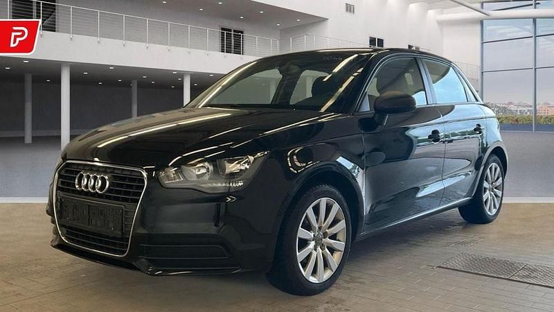 Brillantschwarz Gebraucht 2012 Audi A1 Sportback Attraction Kleinwagen | 6.900 € (Etwas zu teuer) - Bild 1/4