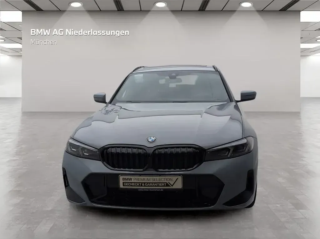 Brugt BMW 330 Performance 245 HK (180 kW) 2025 Grå Stationcar