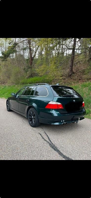 Second-hand BMW 530 235 CP (172 kW) 2008 Verde Break
