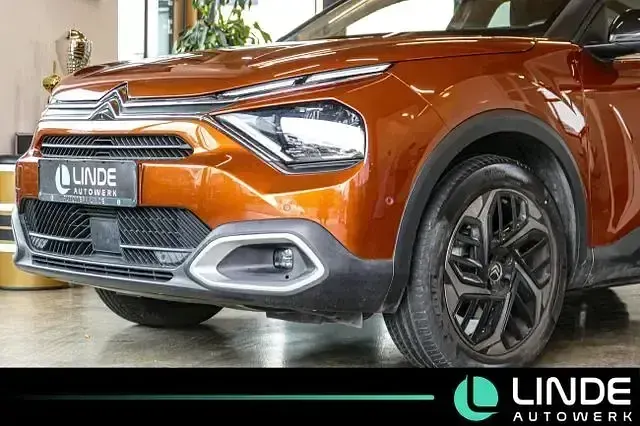 Gebraucht Citroën C4 Shine 131 PS (96 kW) 2021 Orange Limousine