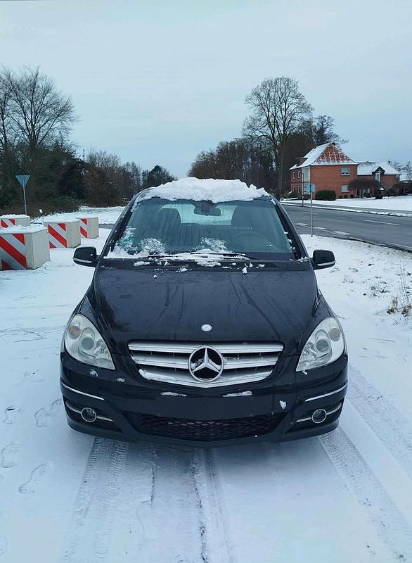Gebraucht 2011 Mercedes B160 Van / Kleinbus | 3.700 € (Superpreis) - Bild 1/4