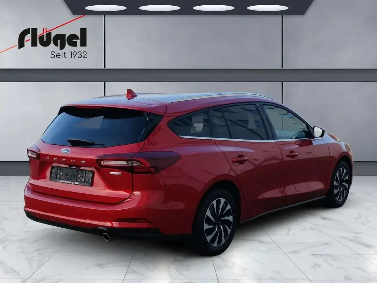 Używany Ford Focus Titanium X 155 KM (114 kW) 2022 Czerwony Kombi