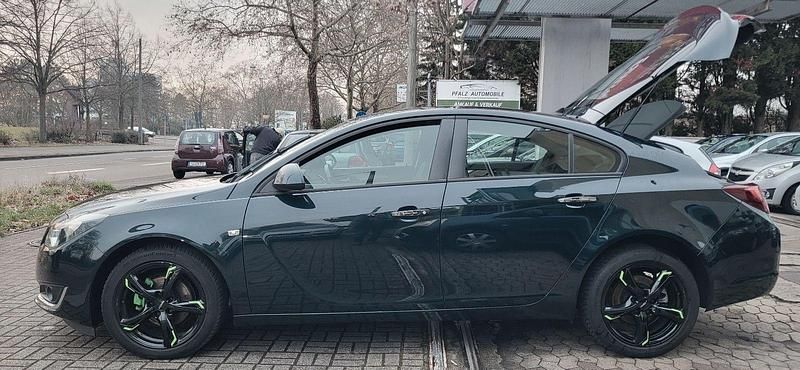Gebraucht Opel Insignia Selection 140 PS (102 kW) 2014 Grün Limousine