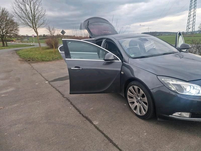 Gebraucht Opel Insignia 160 PS (117 kW) 2009 Grau Limousine
