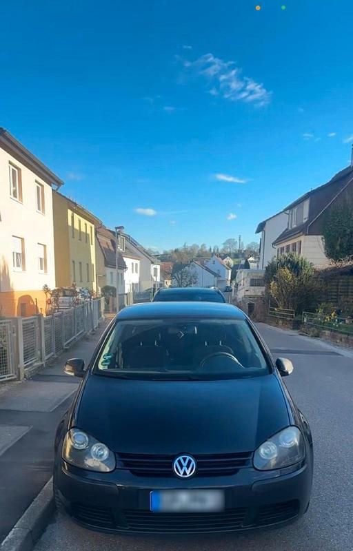 Schwarz Gebraucht 2004 VW Golf IV Limousine | 700 € (Superpreis) - Bild 1/4
