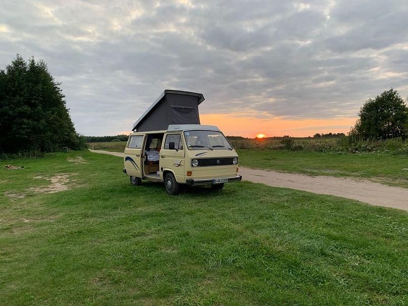 Beige Gebraucht 1980 VW T3 Van | 10.500 € - Bild 1/4