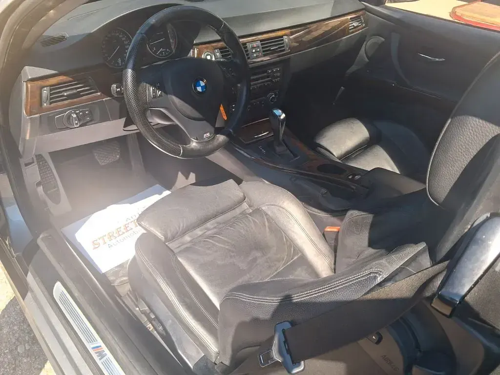 Gebraucht BMW 330 Cabriolet M Sport 245 PS (180 kW) 2010 Grau Cabrio