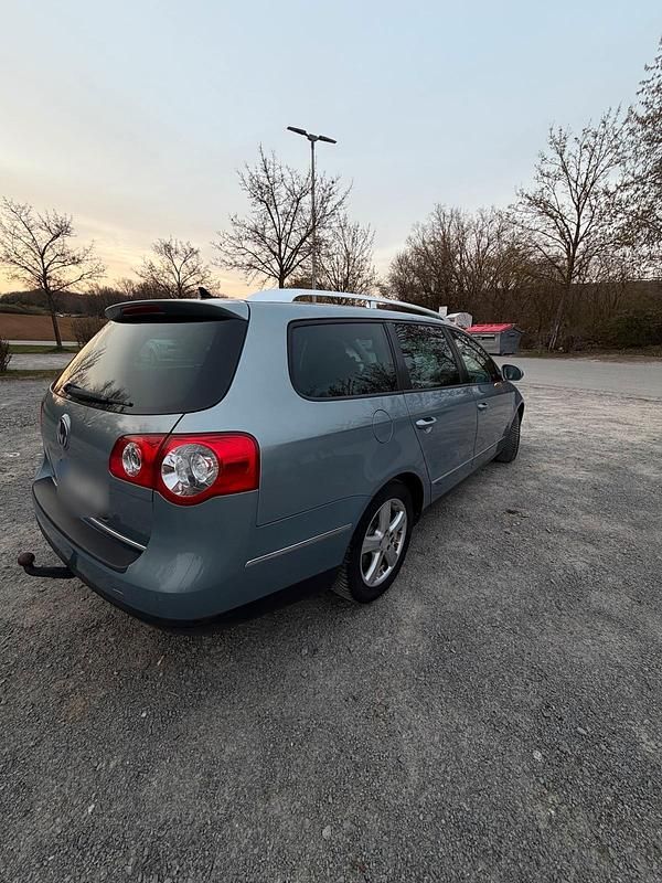 Gebraucht VW Passat 160 PS (117 kW) 2010 Grau Kombi