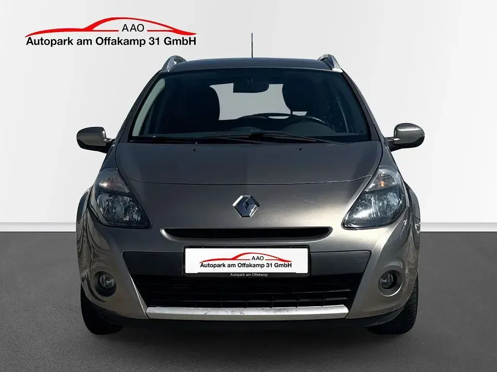Gebraucht Renault Clio II 103 PS (75 kW) 2011 Braun Limousine