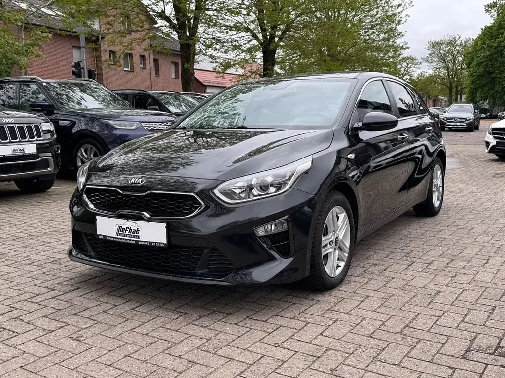 Gebraucht Kia Ceed Vision 140 PS (102 kW) 2021 Schwarz Kleinwagen