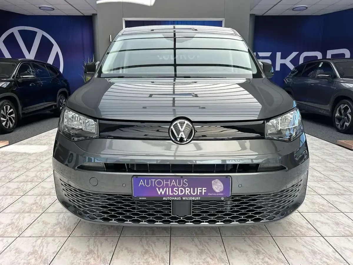 Nowe VW Caddy Maxi 122 KM (89 kW) 2026 Szary Minivan