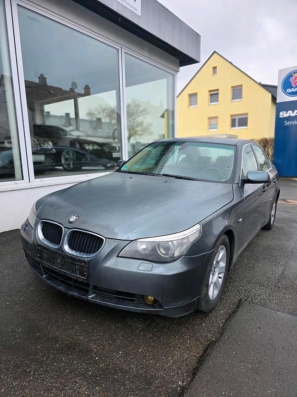 Gebraucht BMW 530 218 PS (160 kW) 2003 Limousine