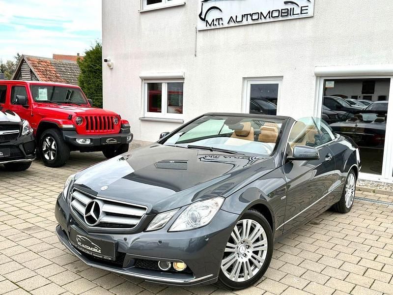 Grau Gebraucht 2011 Mercedes E250 Avantgarde Cabrio | 12.990 € (Guter Preis) - Bild 1/4