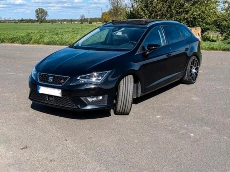 Schwarz Gebraucht 2014 Seat Leon FR Kombi | 7.600 € (Guter Preis) - Bild 1/4