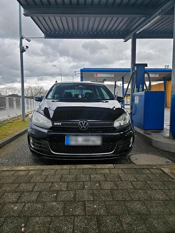 Gebraucht VW Golf GTI 211 PS (155 kW) 2010 Schwarz Coupé