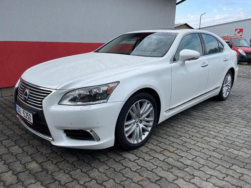 Weiß Gebraucht 2013 Lexus LS600h Luxury Line Limousine | 26.250 € - Bild 1/4