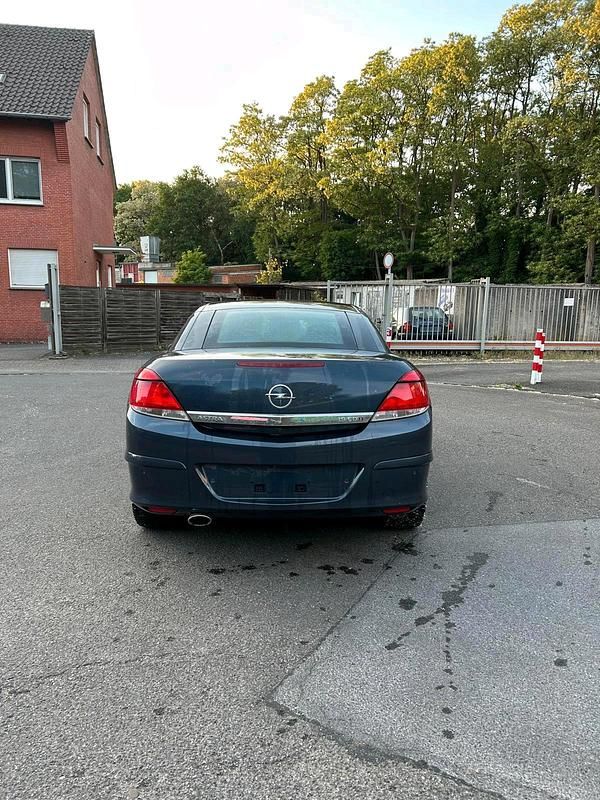 Gebraucht Opel Astra Cabriolet 150 PS (110 kW) 2008 Blau Cabrio