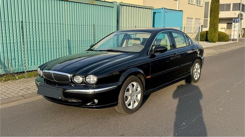 Schwarz Gebraucht 2002 Jaguar X-type Limousine | 5.199 € (Teuer) - Bild 1/4