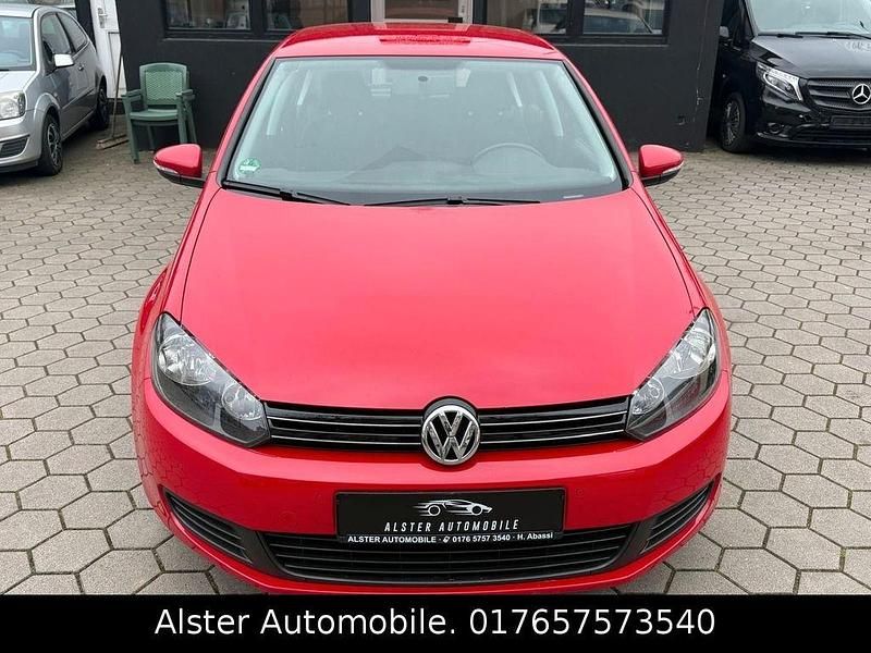 Gebraucht VW Golf VI Comfortline 105 PS (77 kW) 2011 Rot Kleinwagen