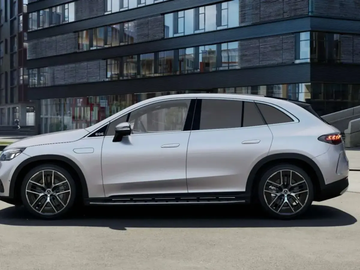 Gebraucht Mercedes EQE350 SUV 235 kW (320 PS) 2025 Metalliclack hightechsilber SUV